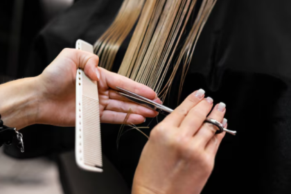 Wie Sie den richtigen Friseursalon für Ihren Haarschnitt auswählen